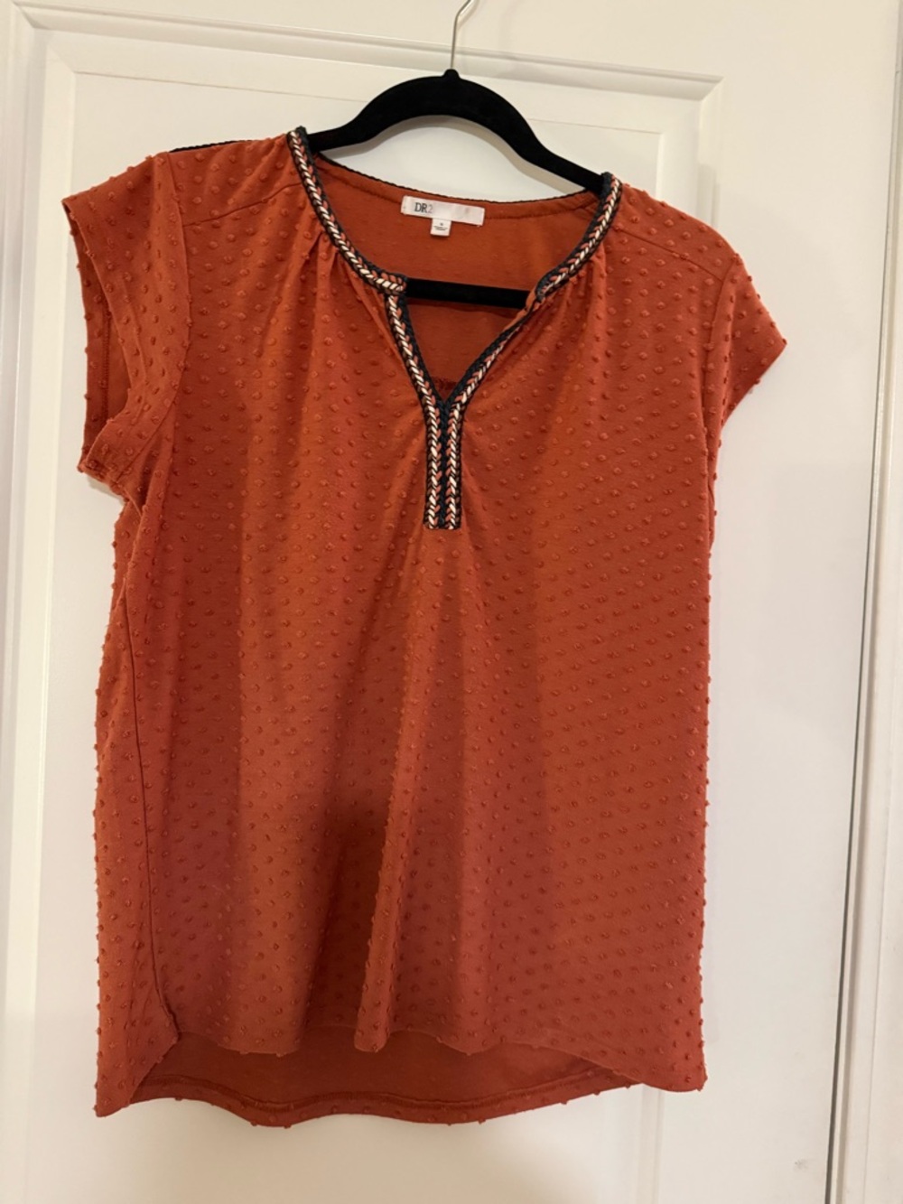 DR2 Rust Short Sleeve Dot-Textured Blouse with Braided V-Neck